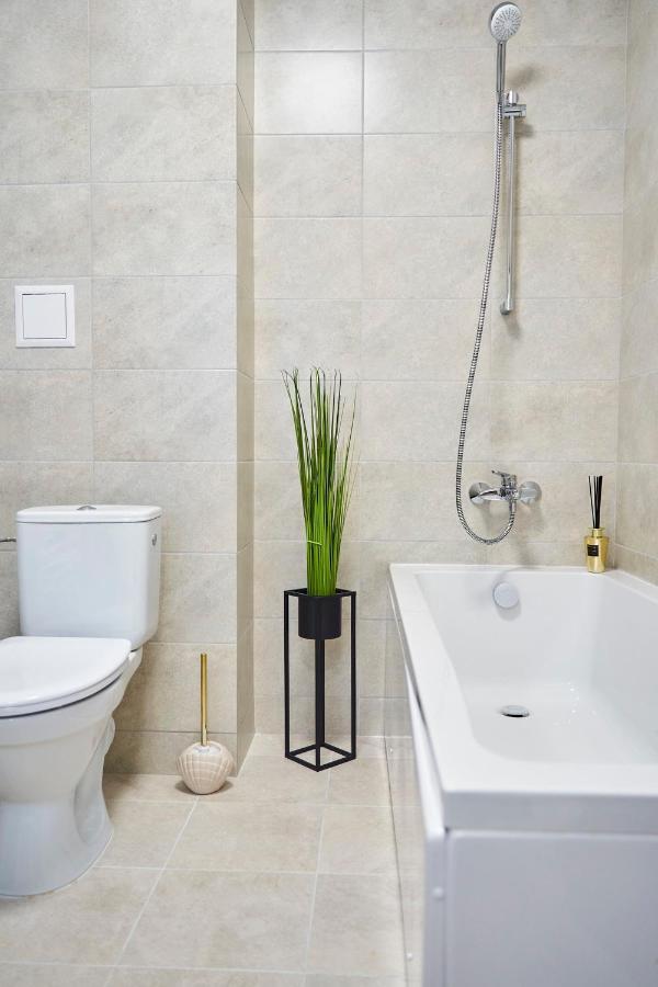 Smarald Apartament Iulius Mall Iasi Ngoại thất bức ảnh